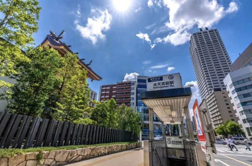 水天宮前駅の入り口の写真